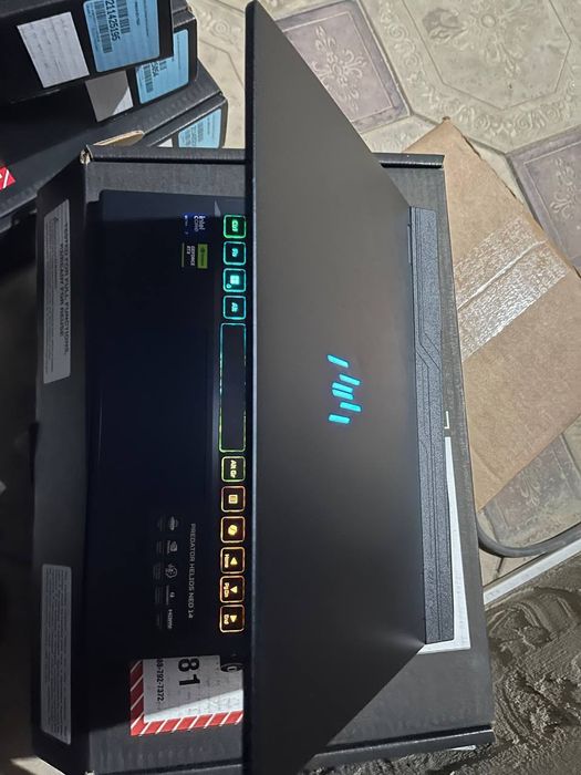 Acer Predator Helios Ultra 7-155H
RTX 4070-8gb
16 ozu
1 TB ssd
14 120