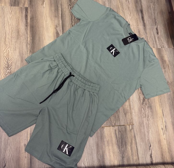 Compleu Calvin Klein si Armani de barbat