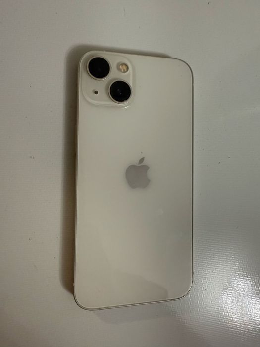 Продам Айфон 13 в отличнгм состоянии