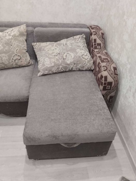Угловой диван - продается