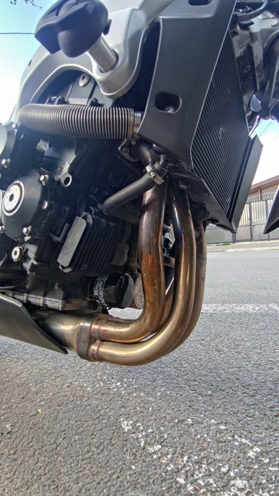 Motocicleta Suzuki GSR 600 - CarVertical