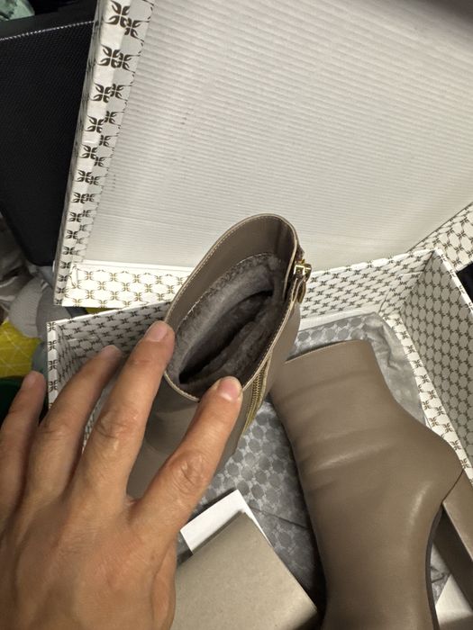 Продам зимние ботинки