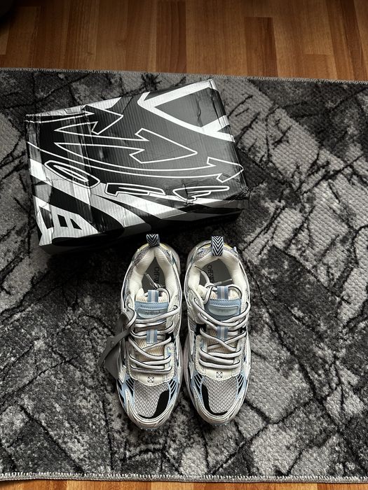 Adidasi Off White Be Right Back