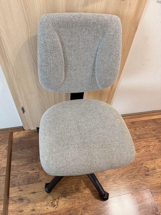 Офис стол (сив)