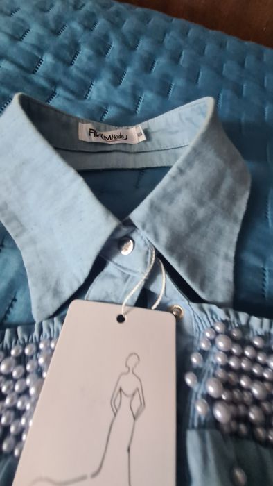 Уникална блуза с голи рамене и перли