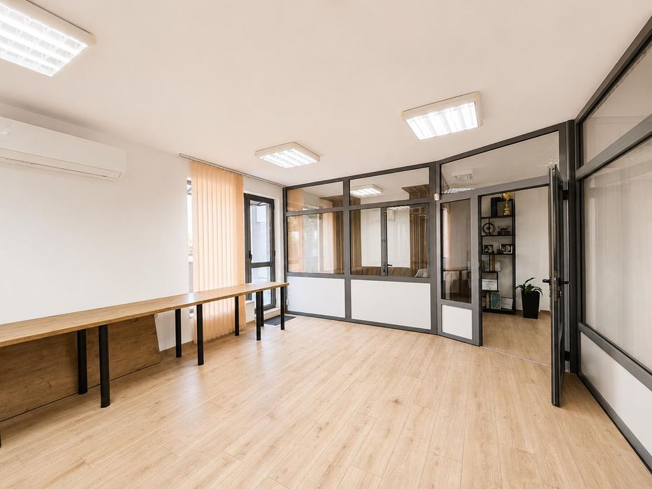 Дава се под наем Офис в Пловдив, Каменица 1 - 138 кв.м за 698.19 € - Снимка #4