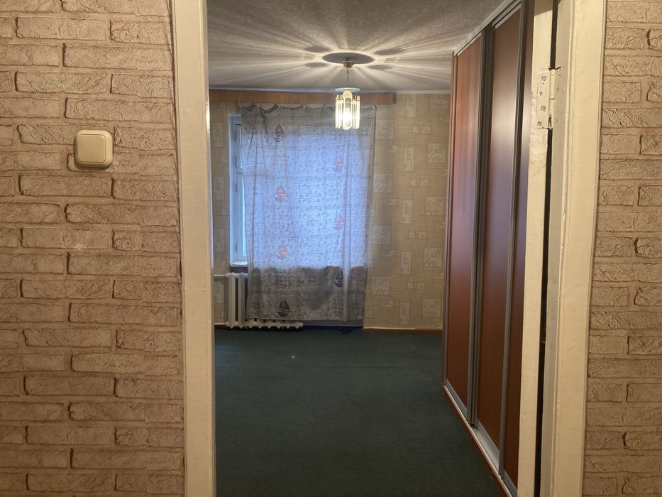 Продам двух комнатную квартиру