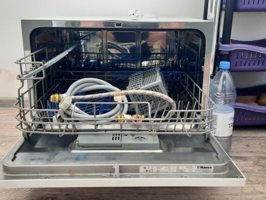 Компактная посудомойка Hansa