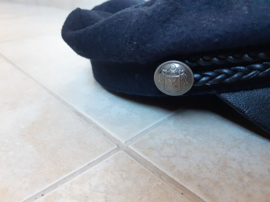 Каскет H&M 56см обиколка