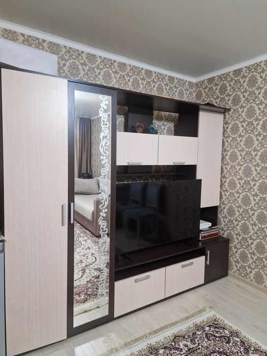 Шкаф для гостиной