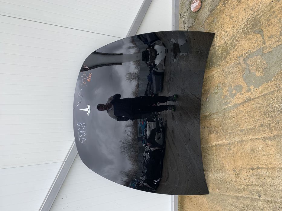 Capota motor, Tesla Y, 2021, 2022, 2023, 2024.