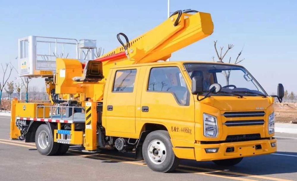 Автовышка АГП, автокобра