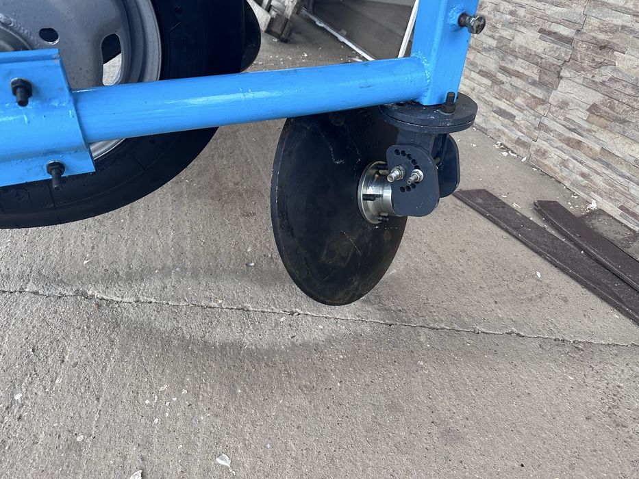 Masina intins folie si banda picurare NOUA