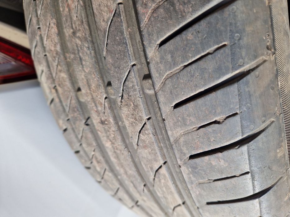 Продаю шины continental