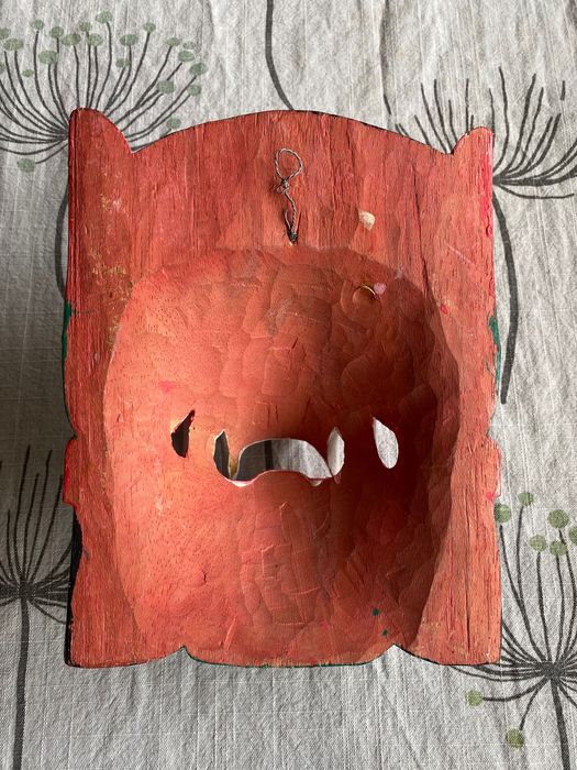 Цветна ръчно резбована и ръчно рисувана дървена маска