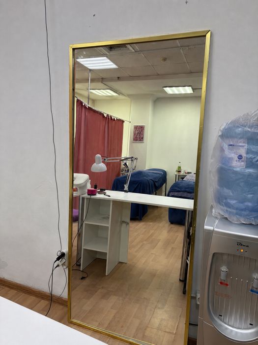 Продается зеркало для салона  , кабинета