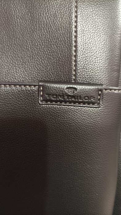 Дамски кожени чанти