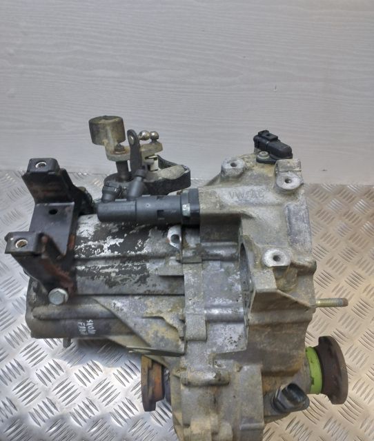 Cutie viteza Seat Ibiza a 3-a generatie 6L seria