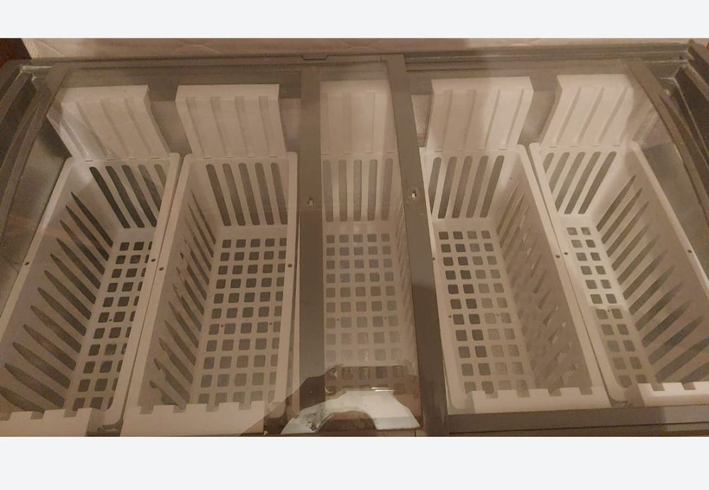 Морозильник ,новый