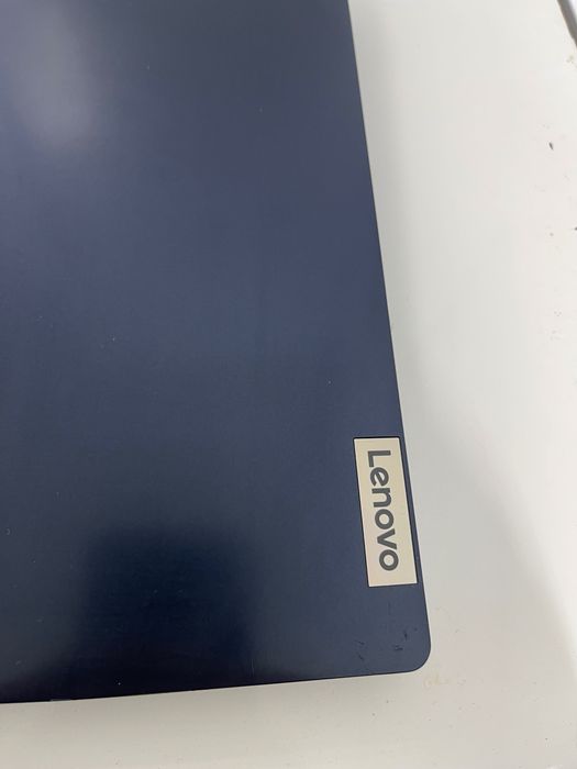 Laptop idea Pad 1