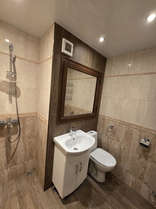 Продава се Тристаен апартамент в Хасково, Любен Каравелов - 96 кв.м за 1042 €/кв.м - Снимка #10