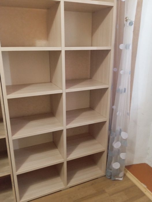 Продам полочный шкаф