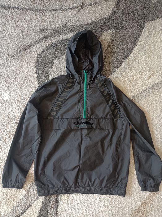 Спортно яке ветровка
