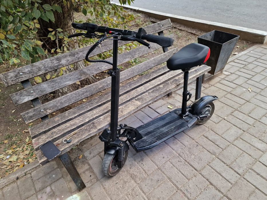 Продам электросамокат