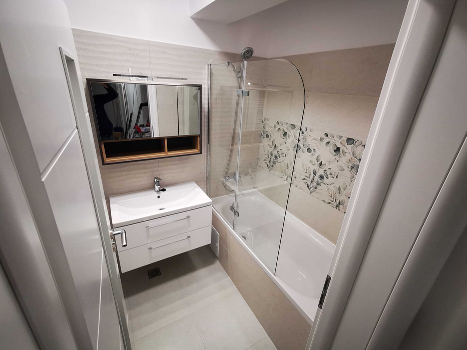 Închiriez apartament 3 camere, situat în zona Berceni, bloc nou