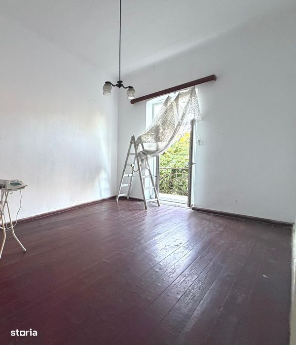 Apartament Ultracentral de Vanzare – 6 Camere – 235 mp