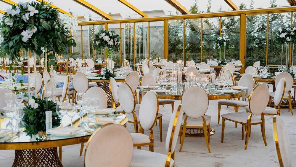 Mese de lux salon evenimente masă aurie cu blat oglindă EXQUISITE