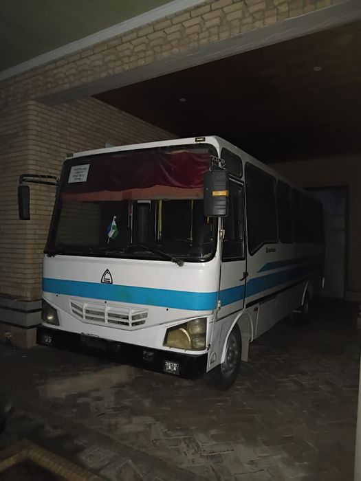 Isuzu aftobuz sotiladi  2012 yil 2ta 150talig gaz balon  17.5 diska
