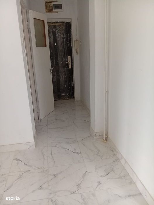 Direct proprietar vand apartament 2 camere , Aleea Lamotesti ,Berceni!