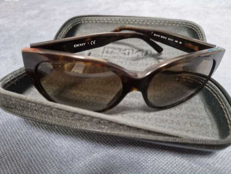 Солнцезащитные очки DKNY