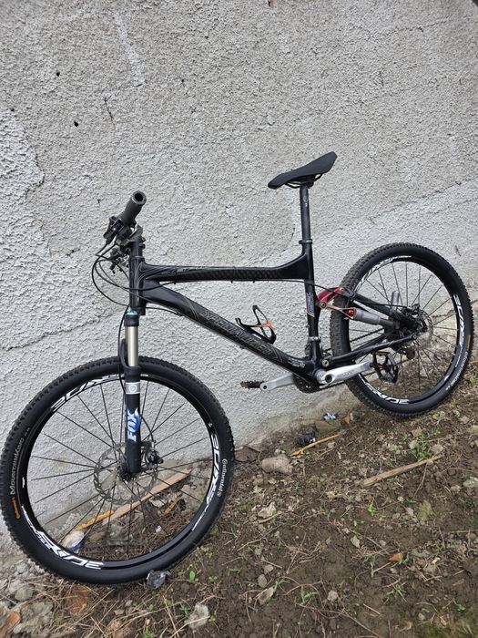 Specialized epic carbon 26 full suspension