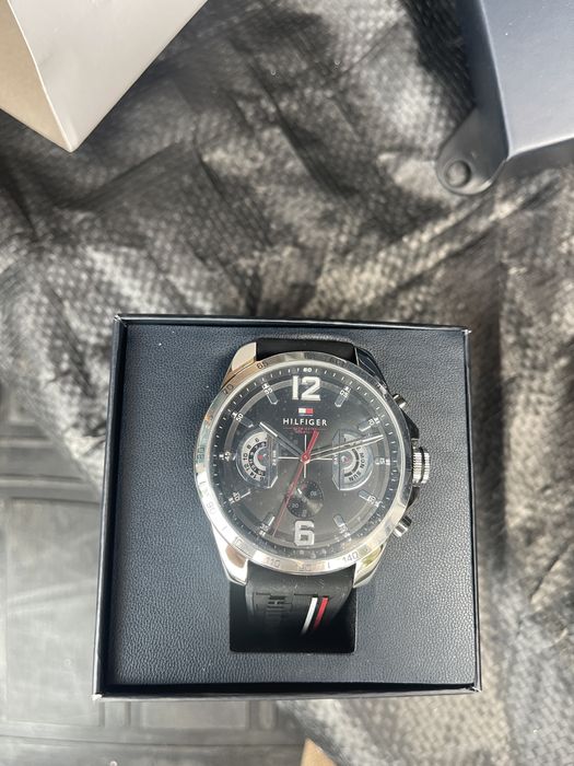 Vand ceas tommy hilfiger