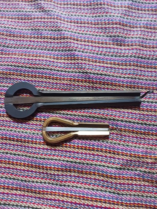 Dramba shamanica foarte mare, sunet bass