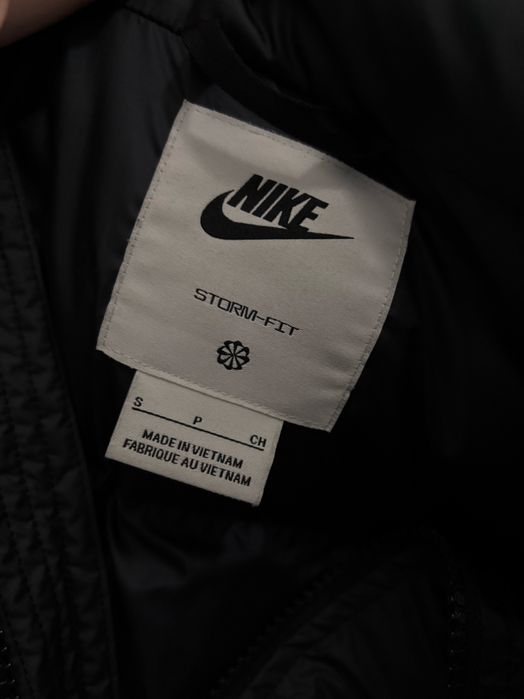 Nike яке . Оригинално !!!