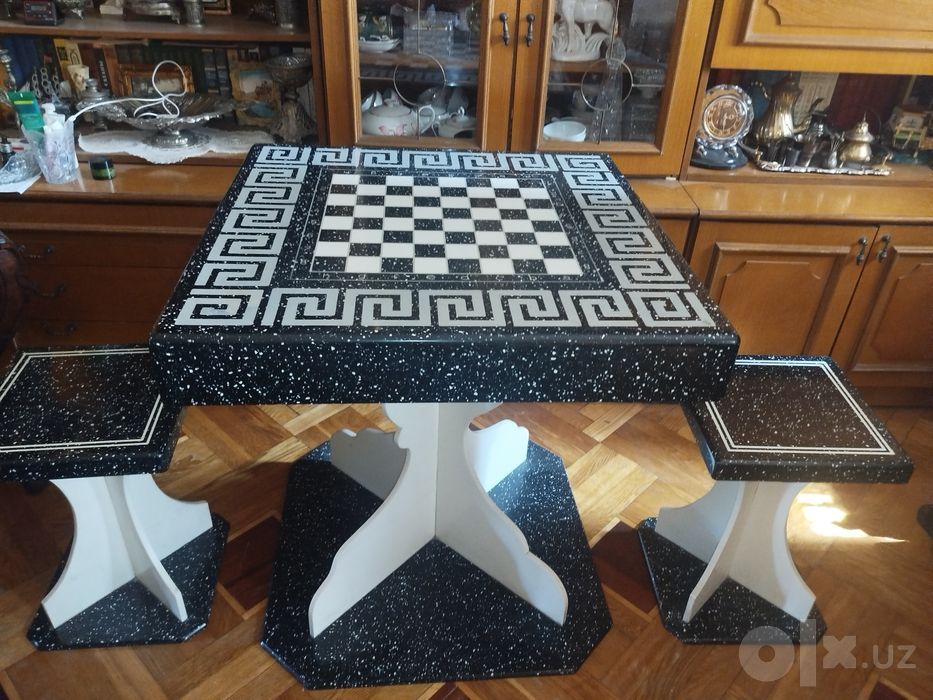 Акриловый шахматный стол