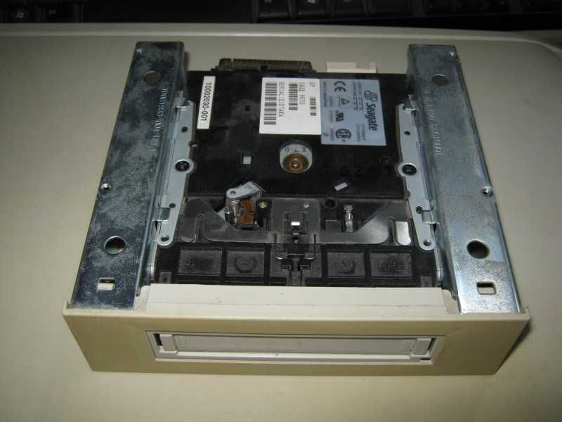 Seagate Travan CTT3200 ленточный накопитель