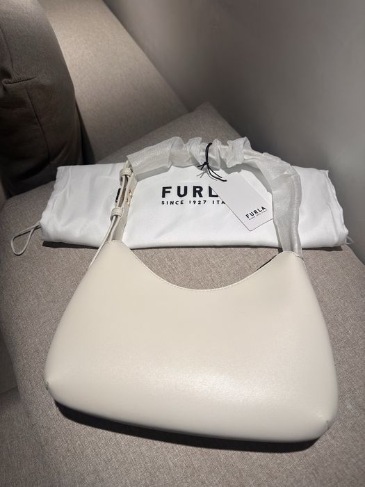 Продам новую сумку Furla