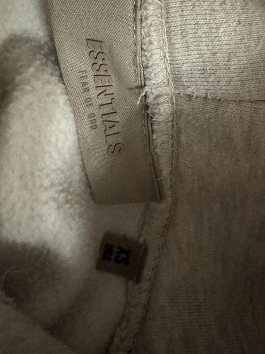 Essentias hodie