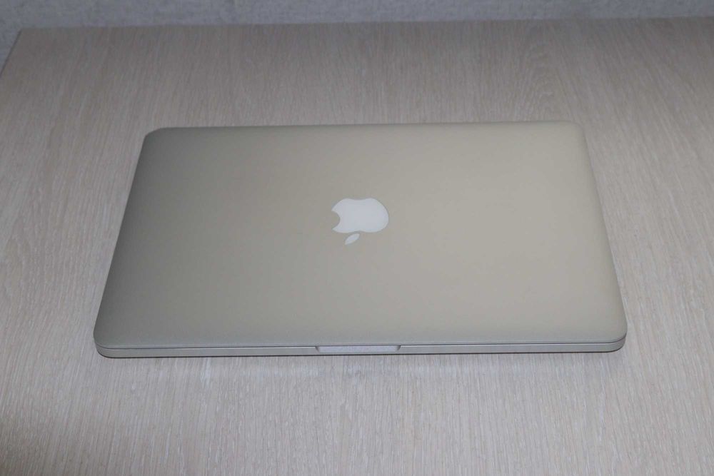 Macbook Pro Retina 13" Core i5 2.6GHz Late 2013 С ДЕФЕКТОМ экрана