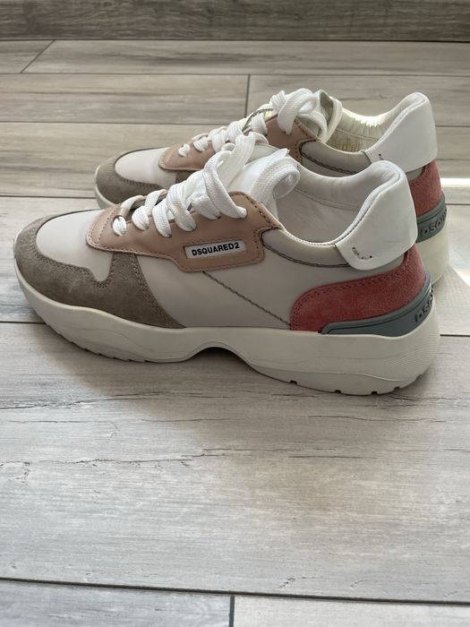 Sneakers Disquared2