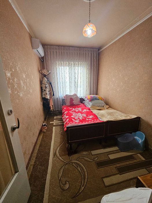 Срочно продается 2-х комн квартира в Куйлюк массив-6, 2/4/5