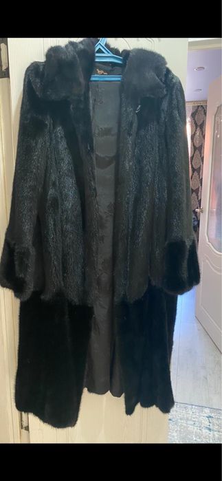Продам норковую шубу