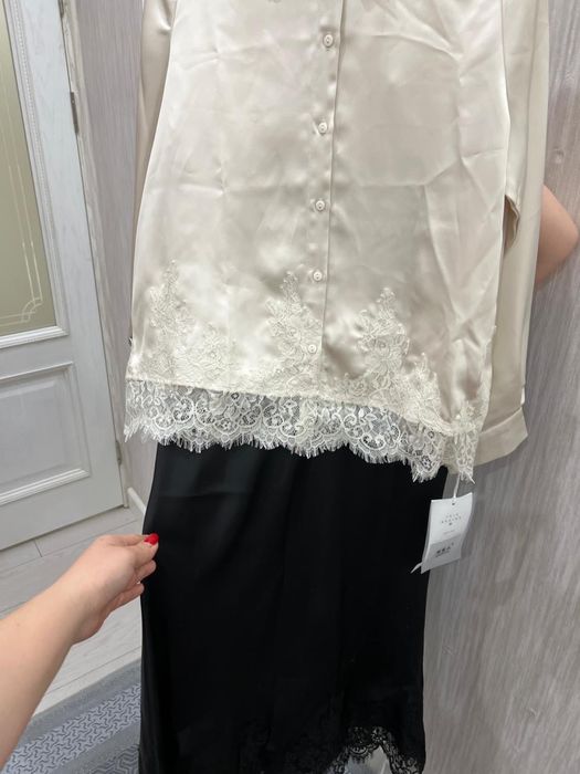 Рубашка и юбка сатылады!