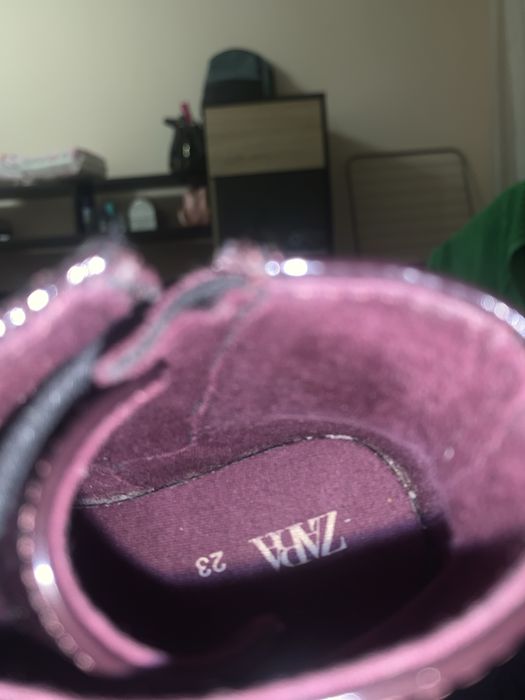 Продам лакированные ботинки ZARA