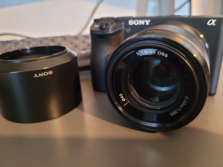 Sony a6500 + Sony f1.8 50mm