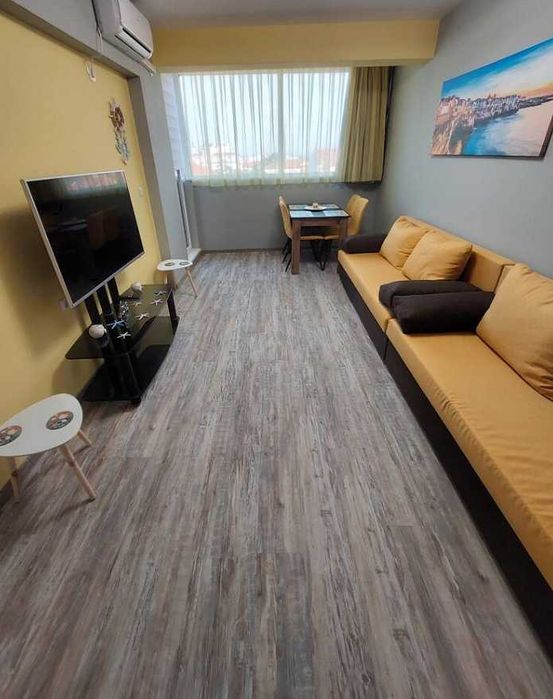 Дава се под наем Двустаен апартамент в Бургас, Сарафово - 50 кв.м за 433.5 € - Снимка #1